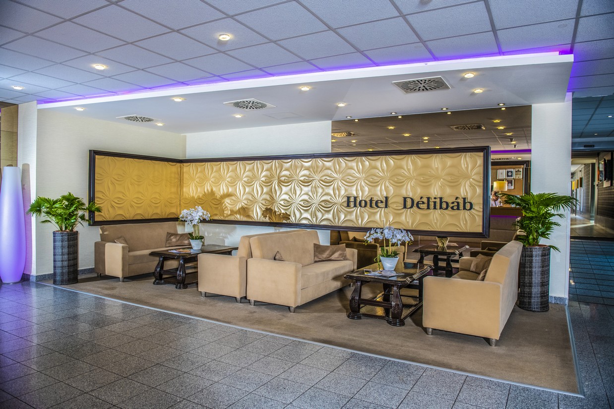 Hotel Délibáb
