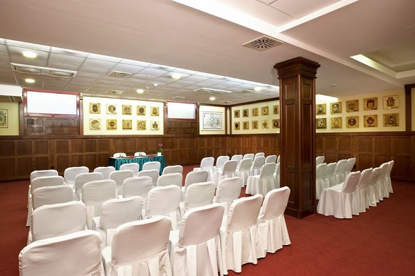 Hotel Kapitány Wellness