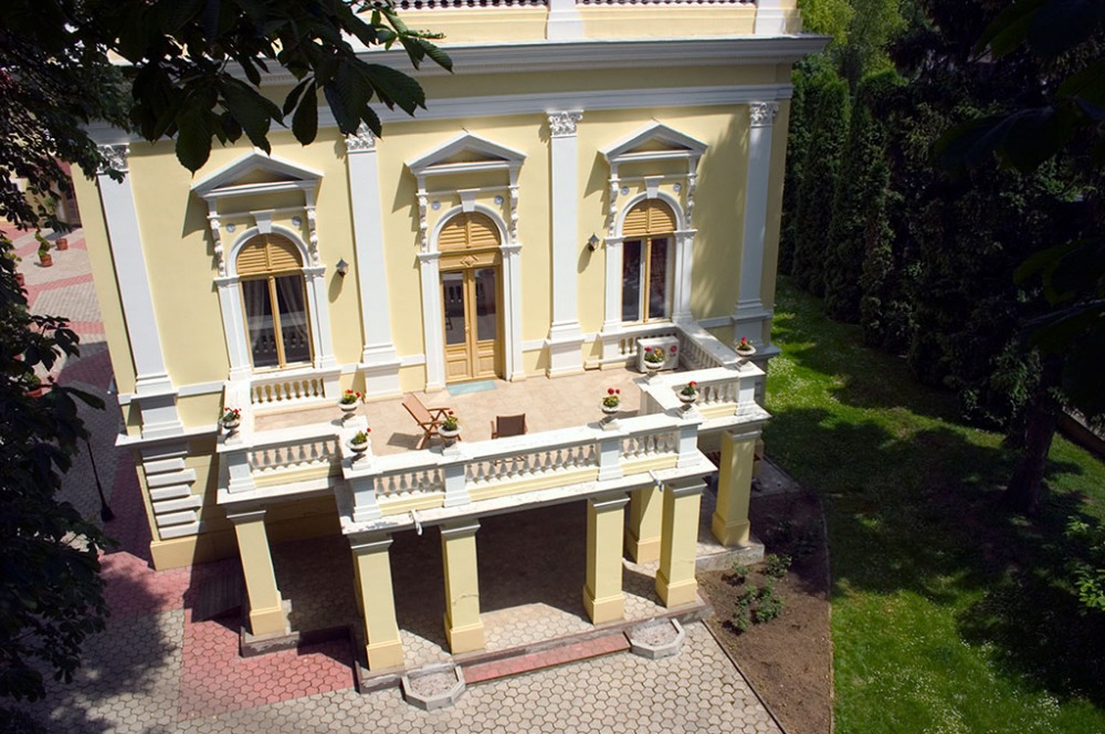 Puchner Kastélyszálló