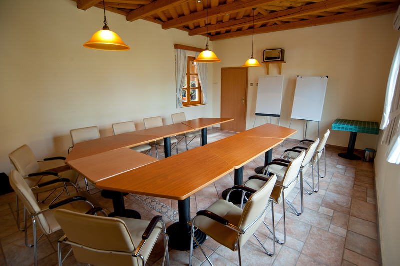 Gastland M0 Hotel és Konferenciaközpont