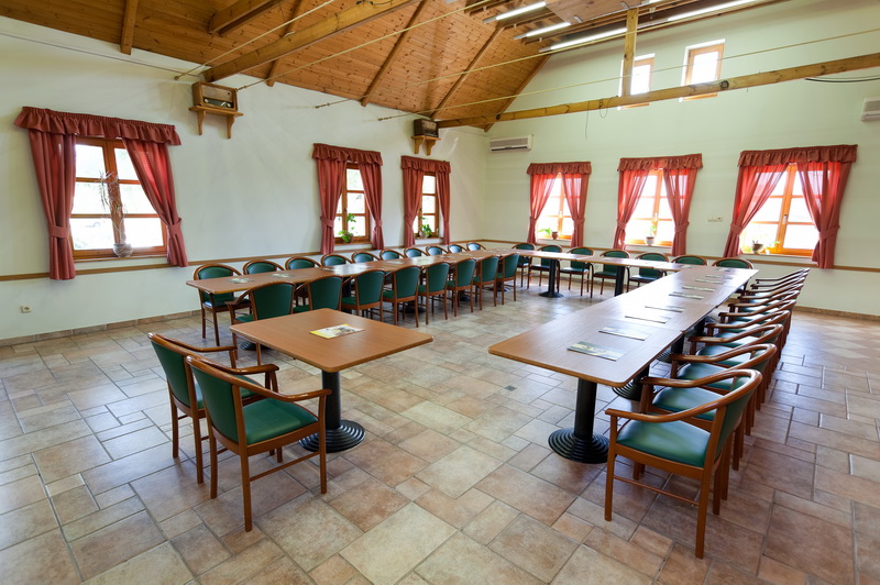 Gastland M0 Hotel és Konferenciaközpont