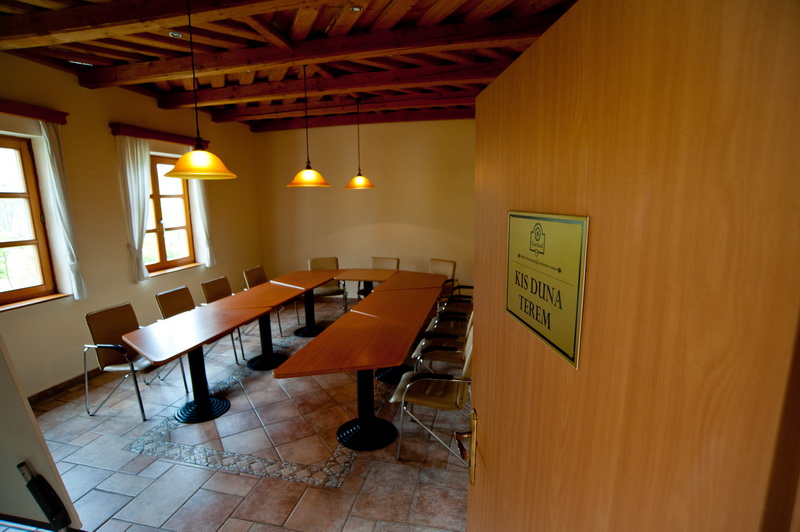 Gastland M0 Hotel és Konferenciaközpont