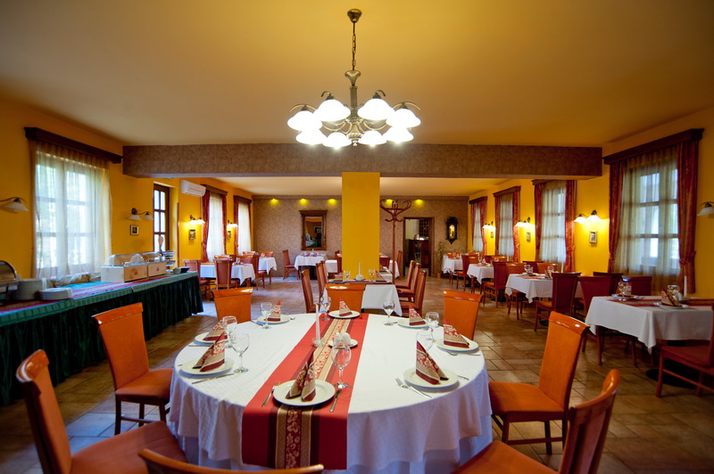 Gastland M0 Hotel és Konferenciaközpont