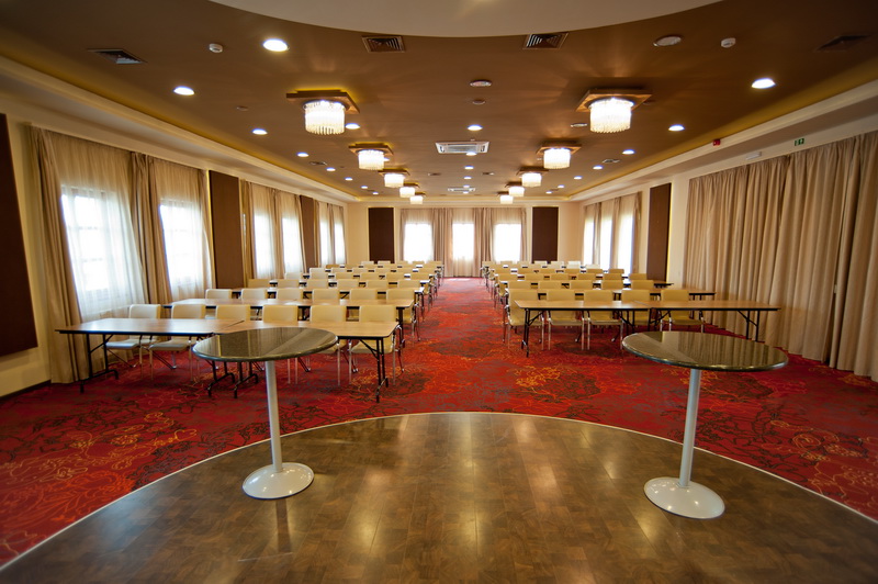 Gastland M0 Hotel és Konferenciaközpont