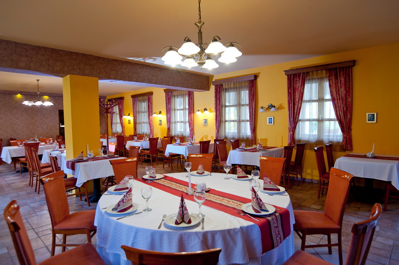 Gastland M0 Hotel és Konferenciaközpont