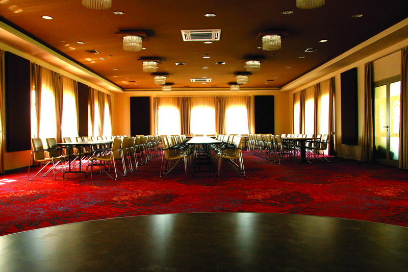 Gastland M0 Hotel és Konferenciaközpont