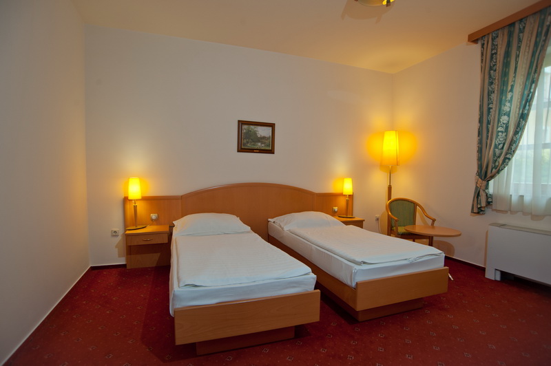 Gastland M0 Hotel és Konferenciaközpont