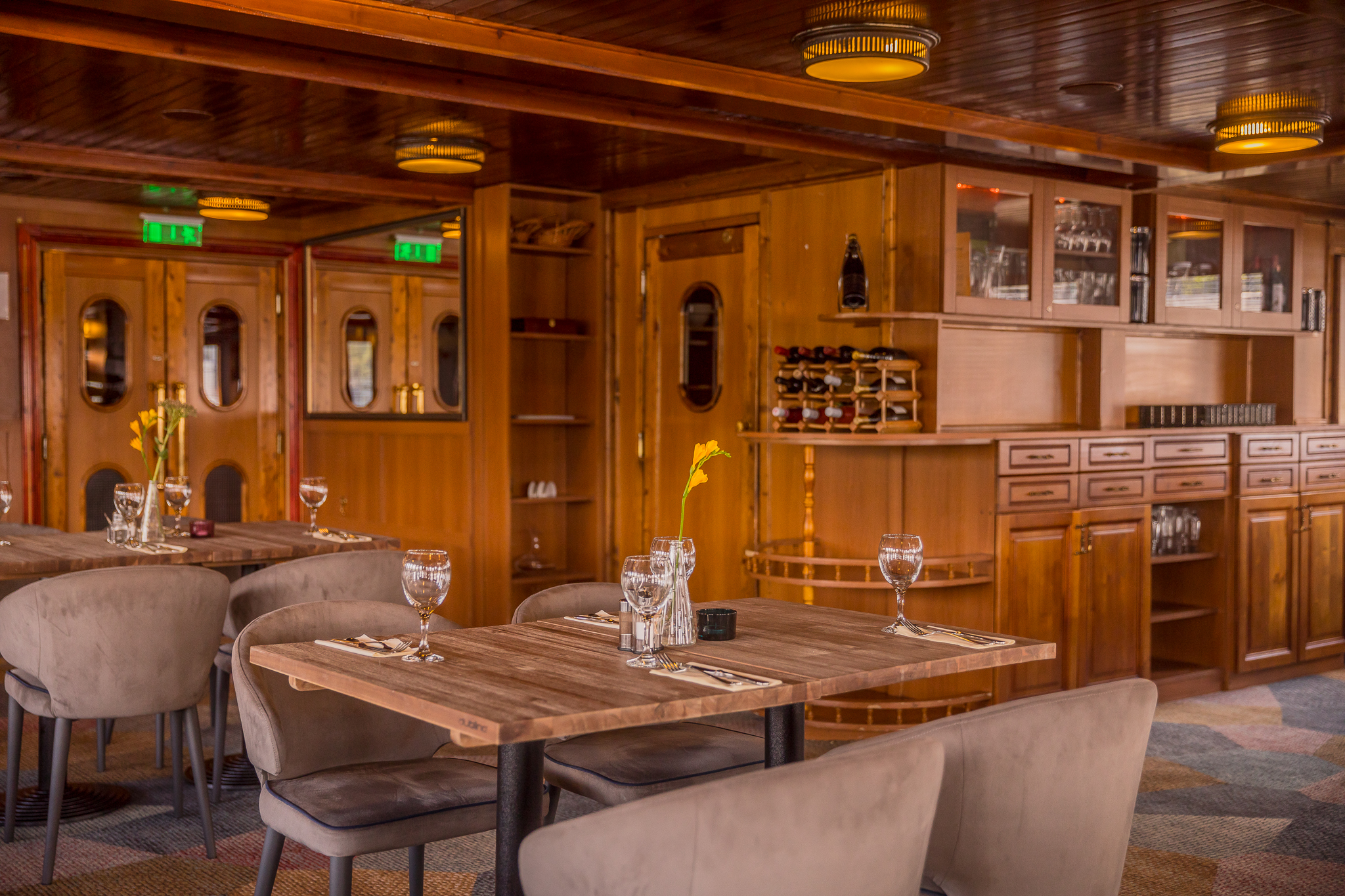 Fortuna Boat Hotel & Restaurant