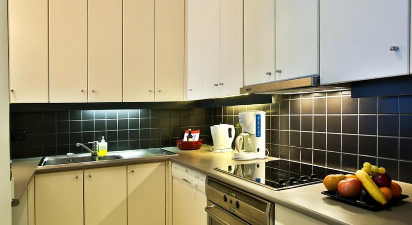 Adina Apartment Hotel