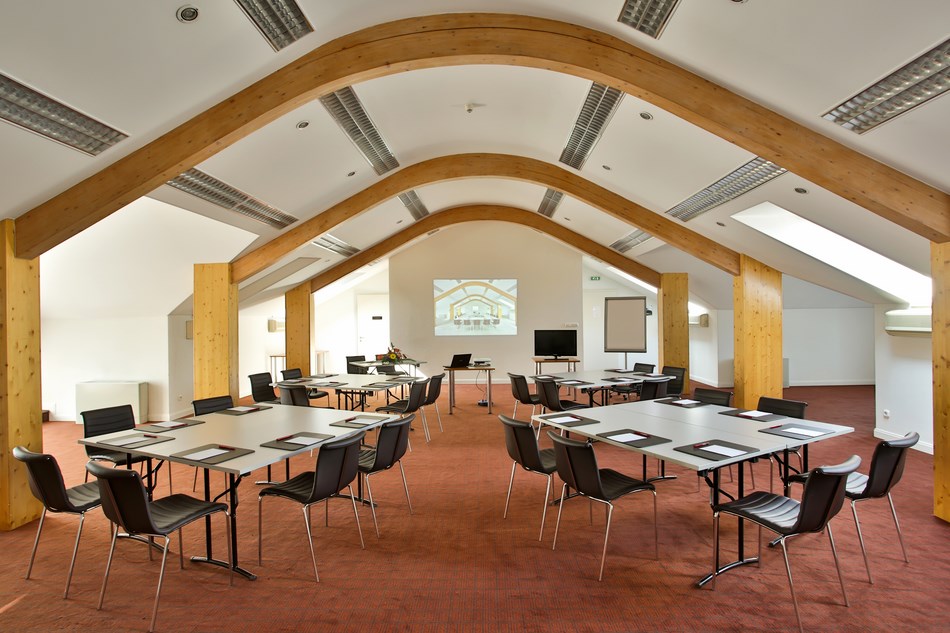 Adina Apartment Hotel