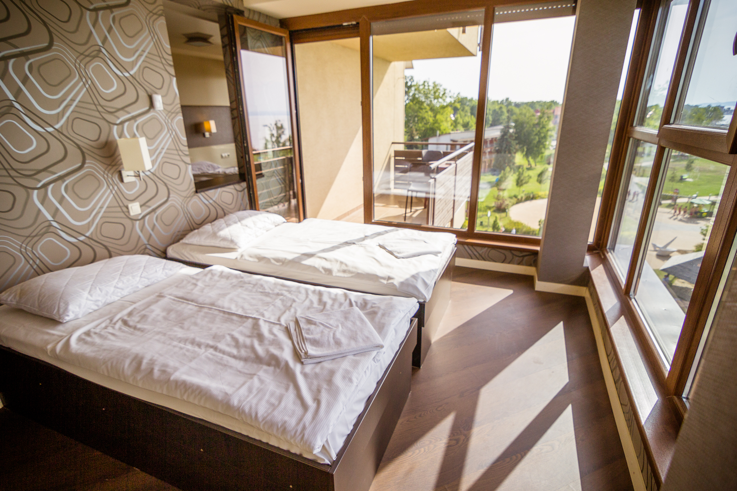 Balaton Hotel & Restaurant