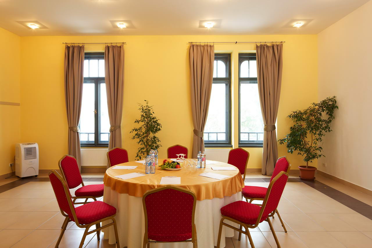 Erzsébet Királyné Szálloda