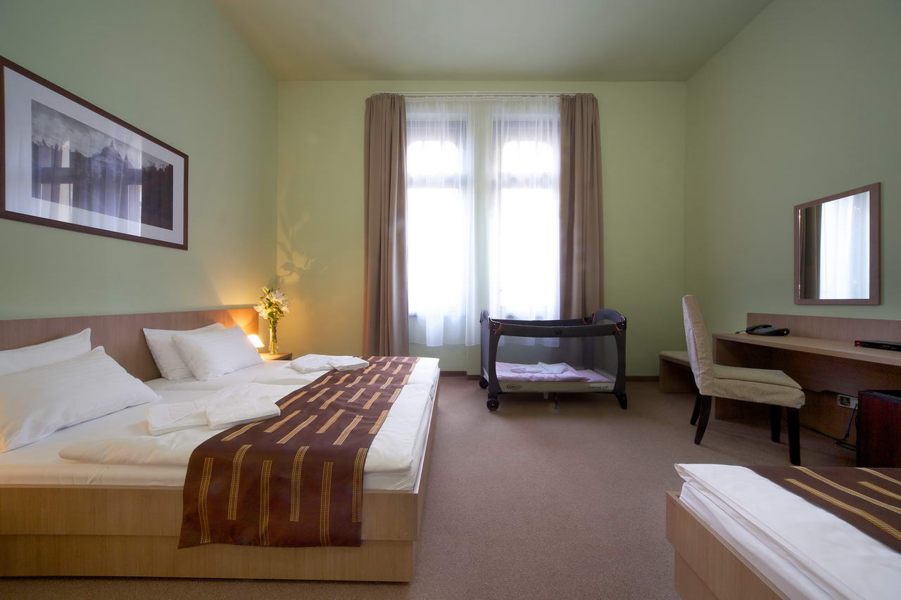 Erzsébet Királyné Szálloda