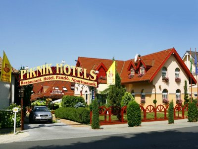 Piknik Wellness és Konferencia Hotel