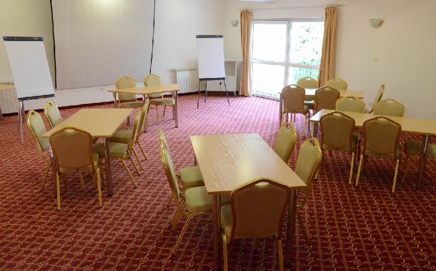 Két Korona Konferencia és Wellness Hotel