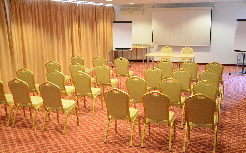 Két Korona Konferencia és Wellness Hotel