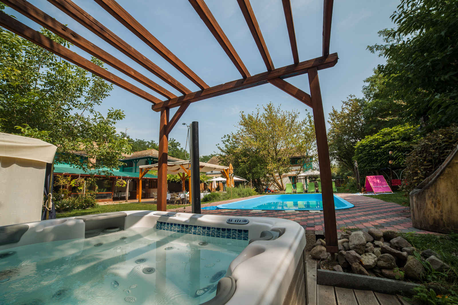 Rosinante Stílusos Vidéki Szálloda és Étterem