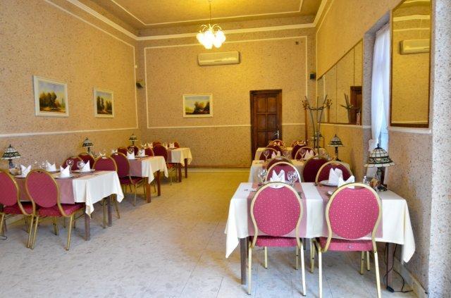 Bagolyvár Étterem & Vendégház & Wellness