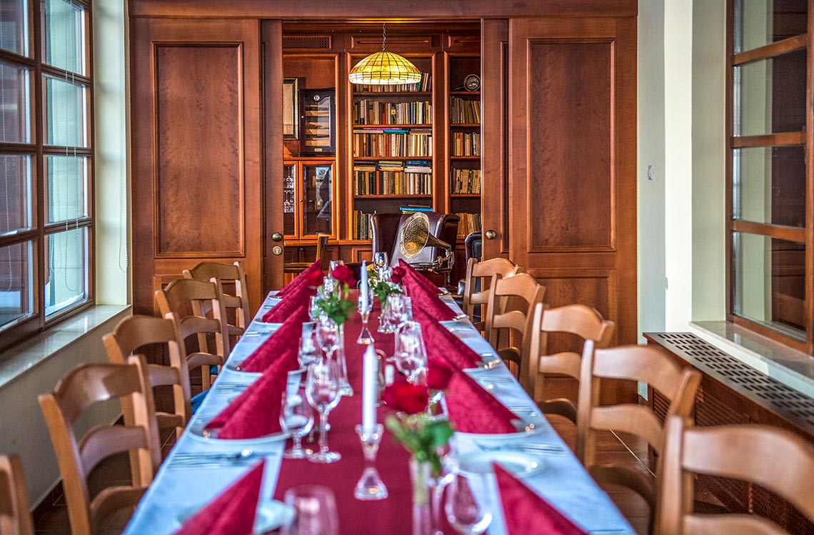 Forest Hills Hotel & Golf