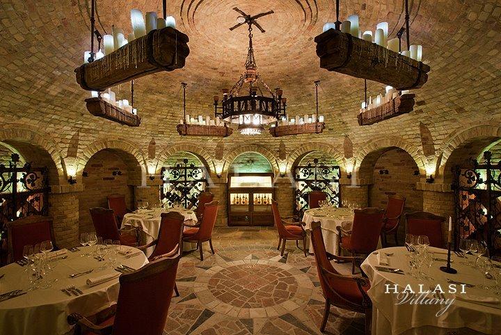 Halasi Pince Panzió Étterem