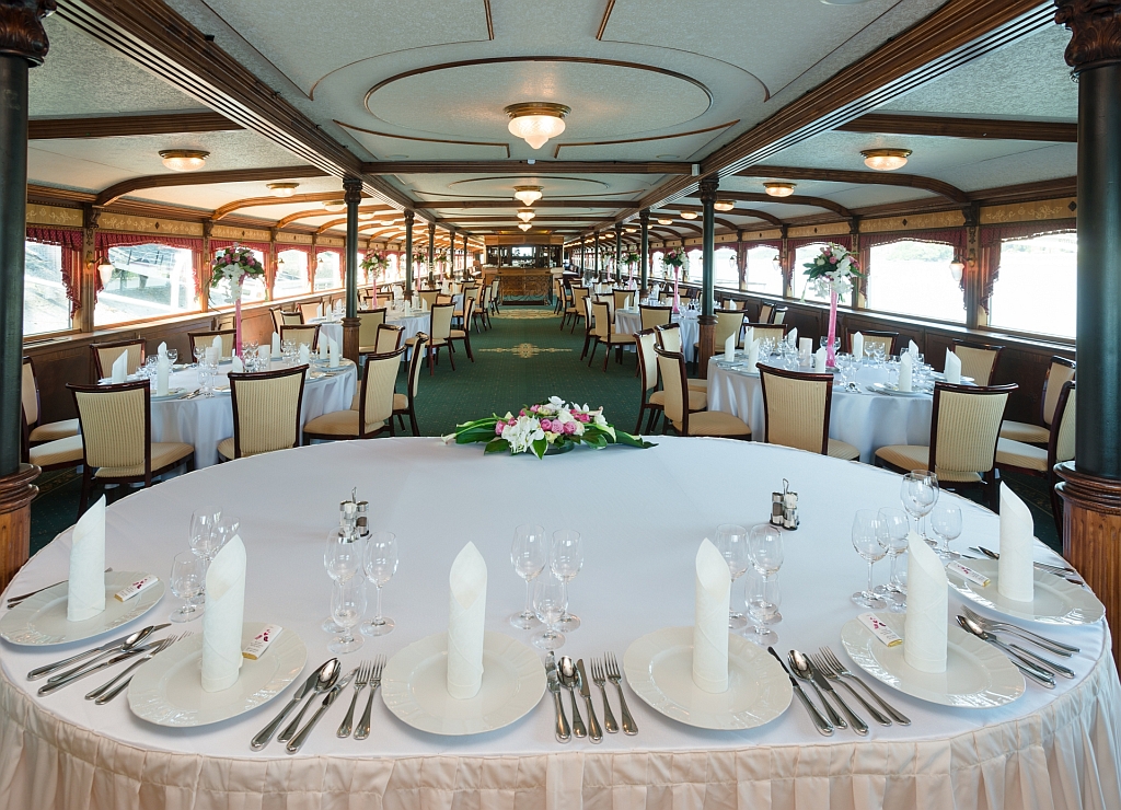 Gróf Széchenyi Rendezvényhajó