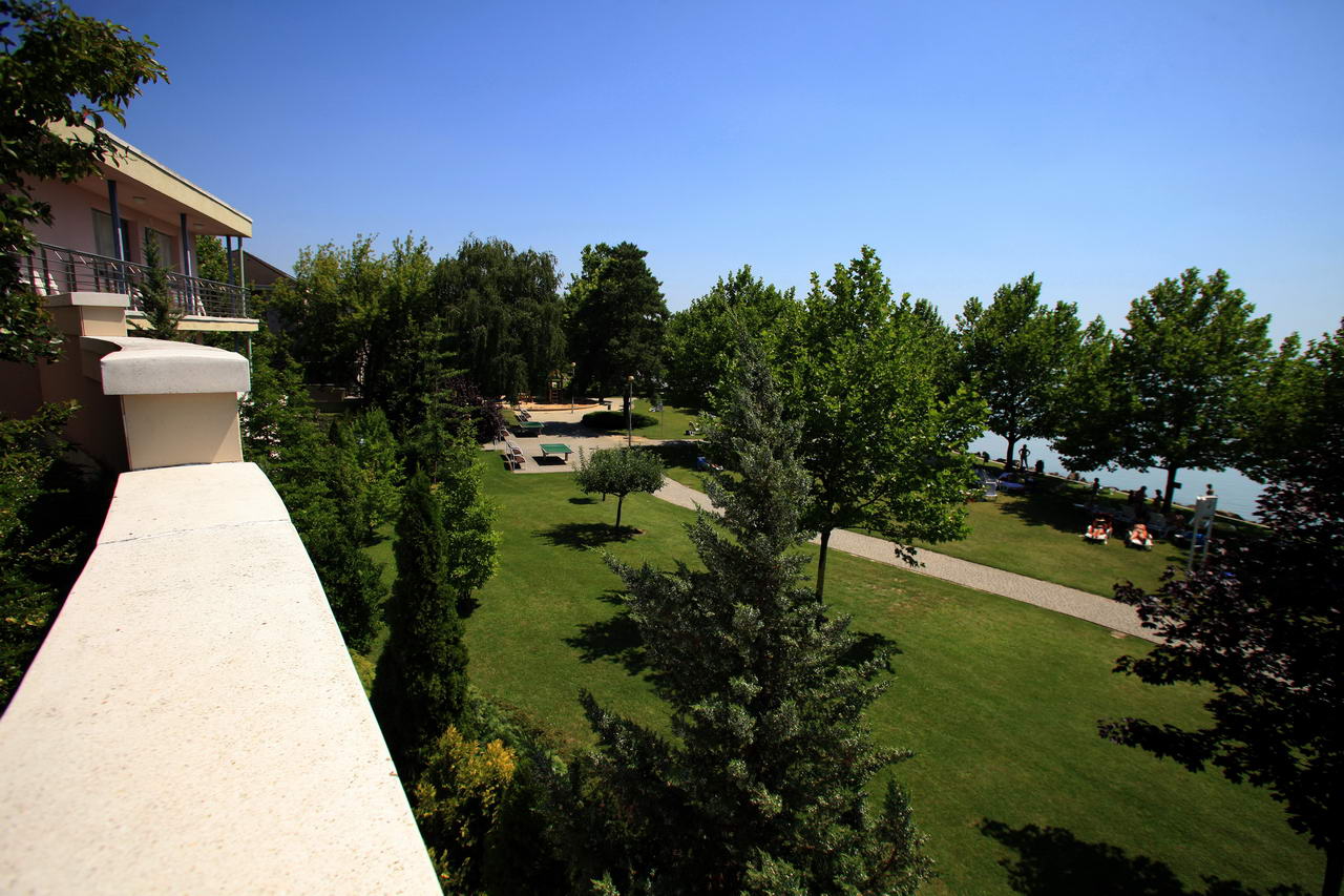 Kenese Bay Garden Resort & Conference