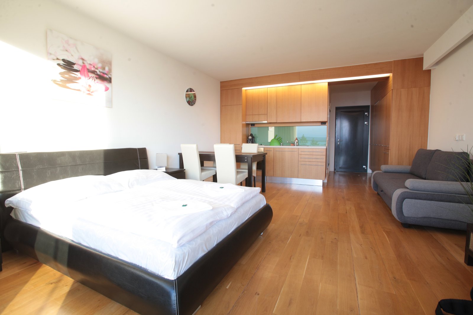 BL YachtClub & Apartments