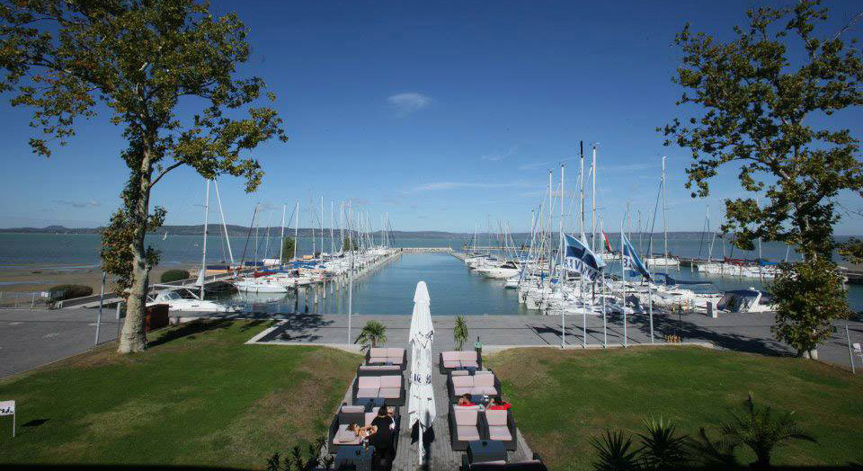 BL YachtClub & Apartments