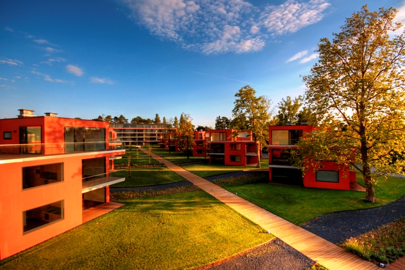 BL YachtClub & Apartments