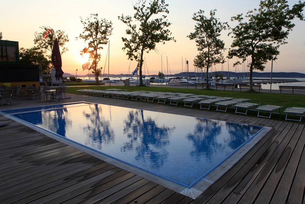 BL YachtClub & Apartments