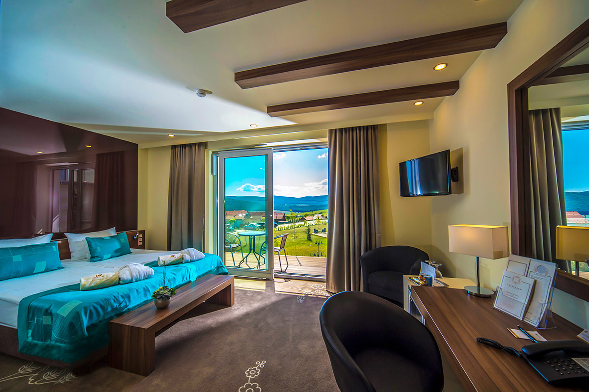 Castellum Hotel Hollókő