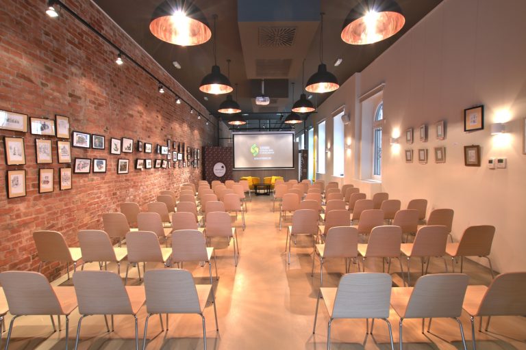 Esernyős Óbudai Kulturális, Turisztikai és Információs Pont