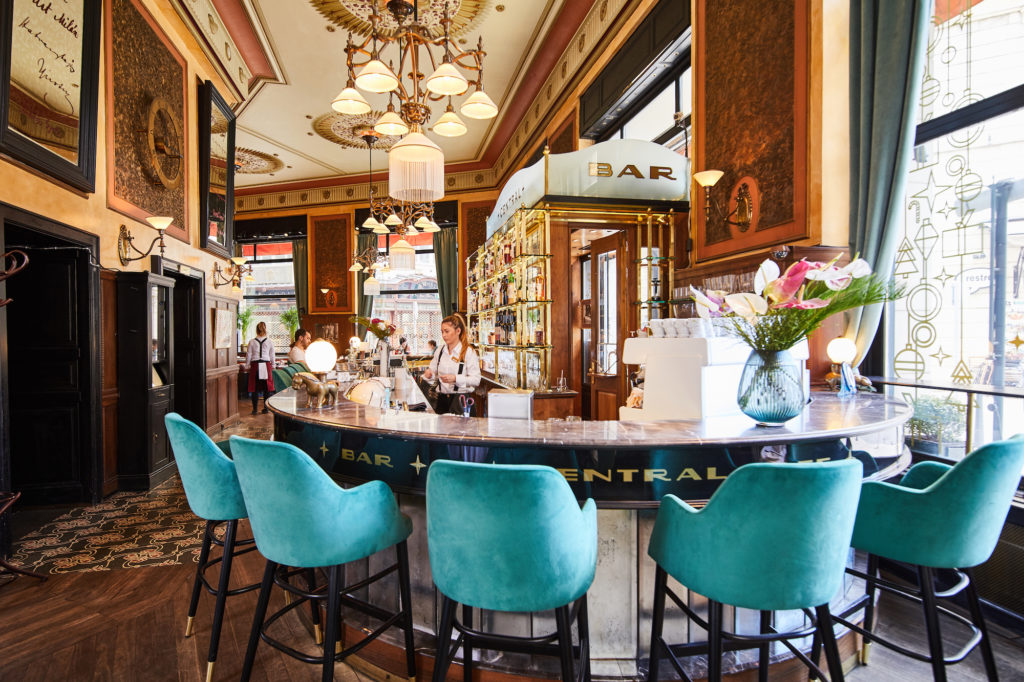 Centrál Kávéház és Étterem