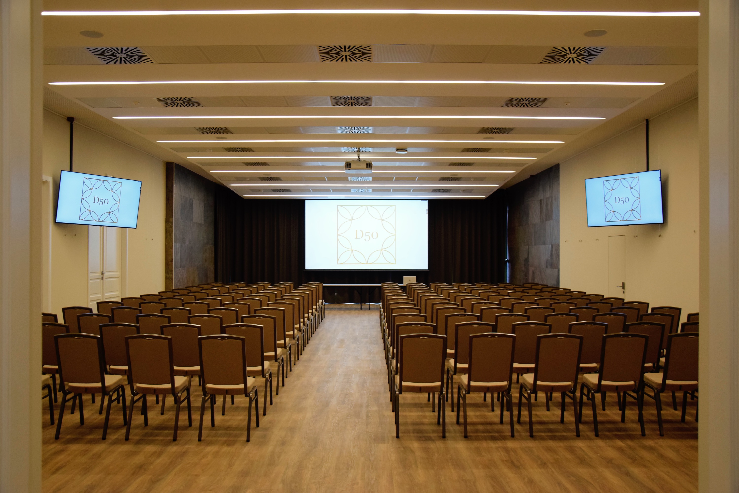 D50 Hotel és Rendezvényközpont