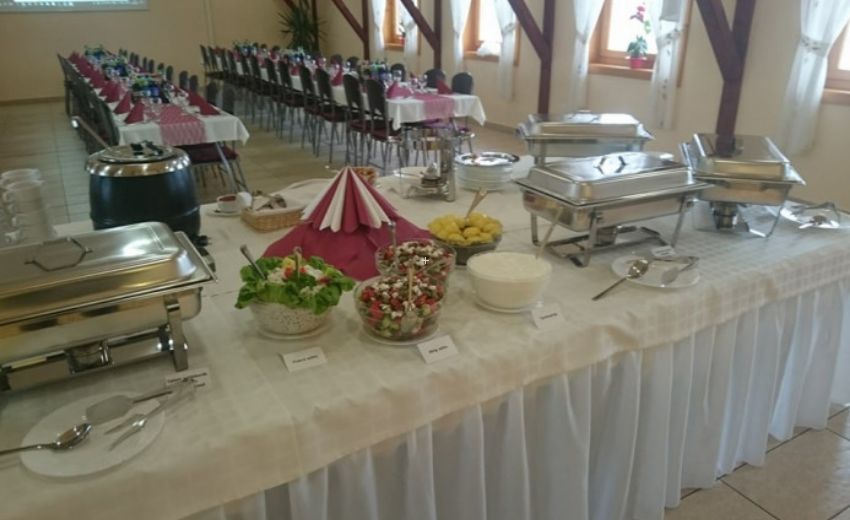 Cserkeszőlő Fürdő és Gyógyászati Központ Jurta Tábor