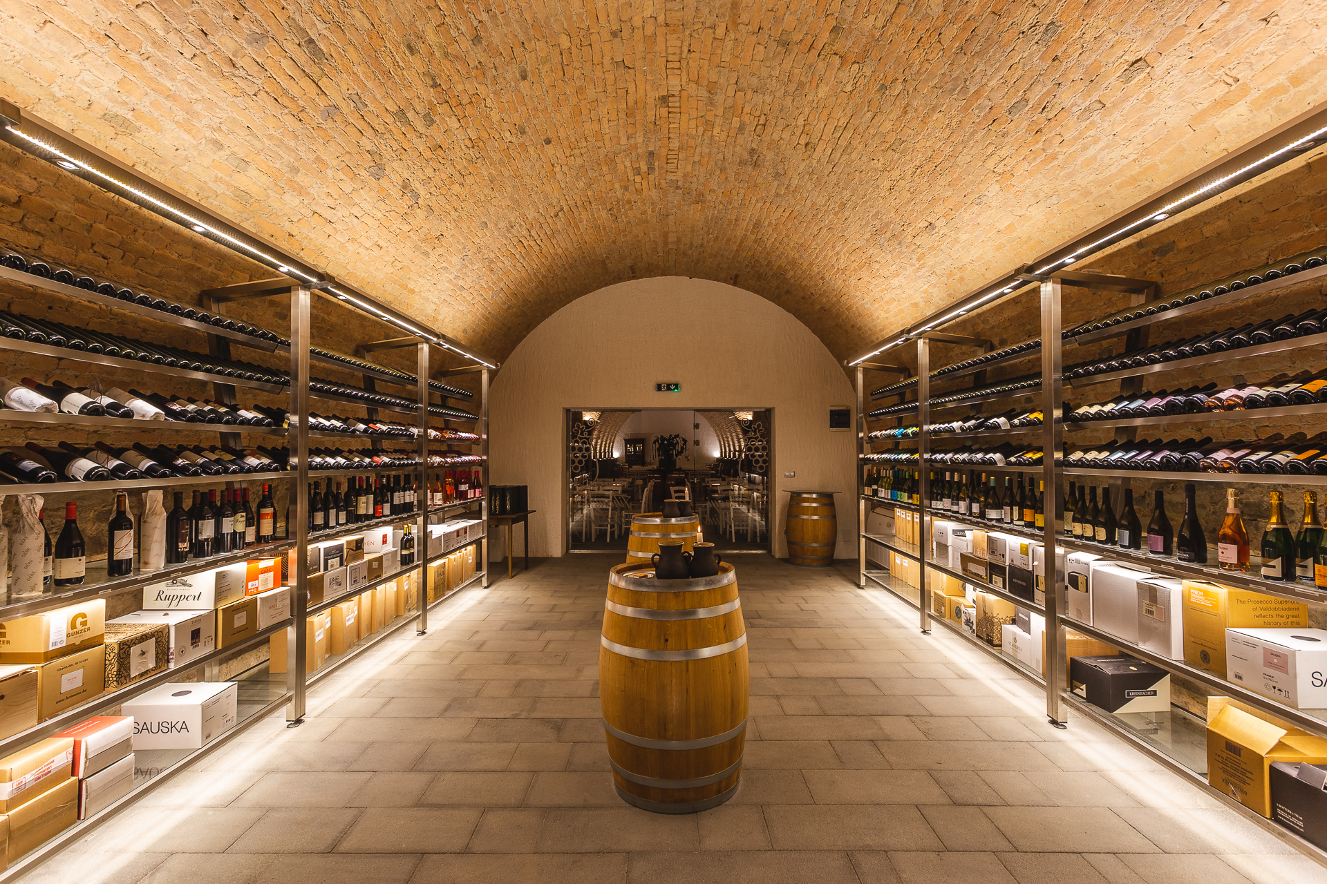 Tihanyi Vinarius Borárium, Gasztrobár és Rendezvényház