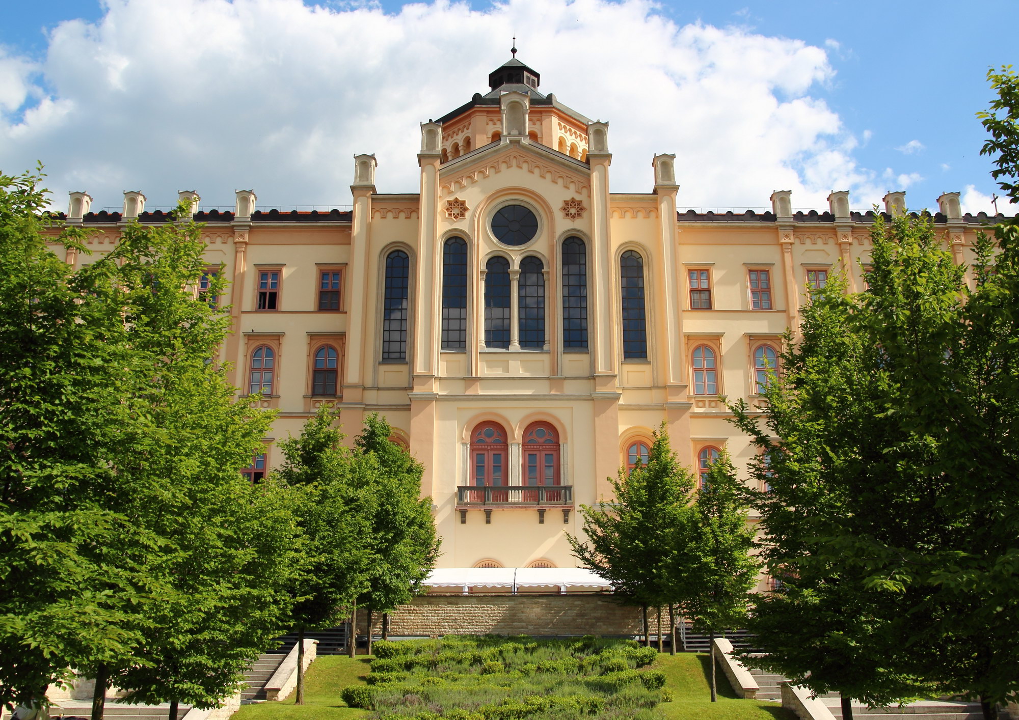 Szent Adalbert Rendezvényközpont