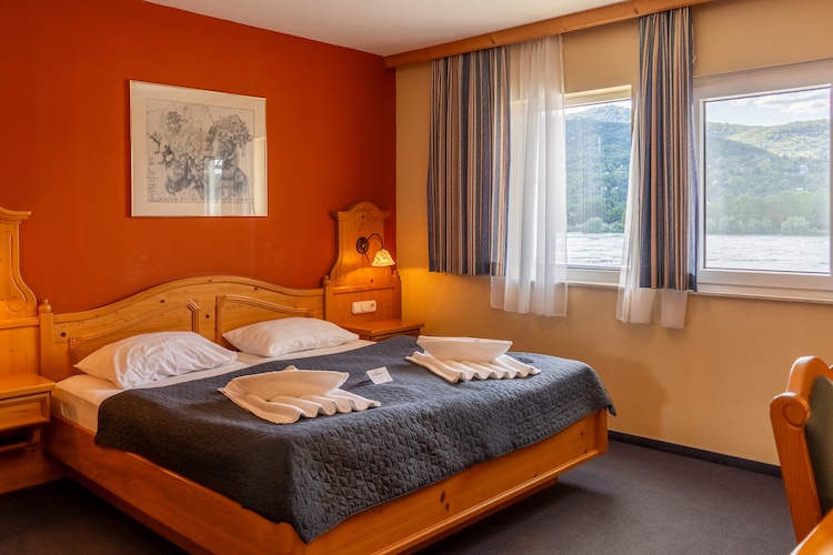 Aquamarina Hotel és Rendezvényhajó