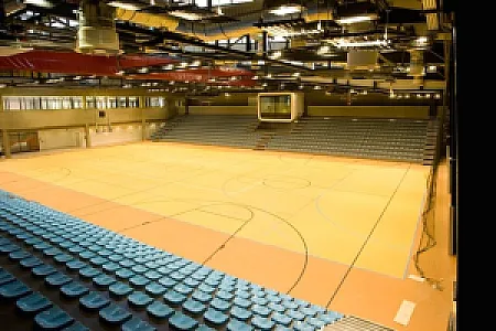 Mom Sport és Rendezvényközpont
