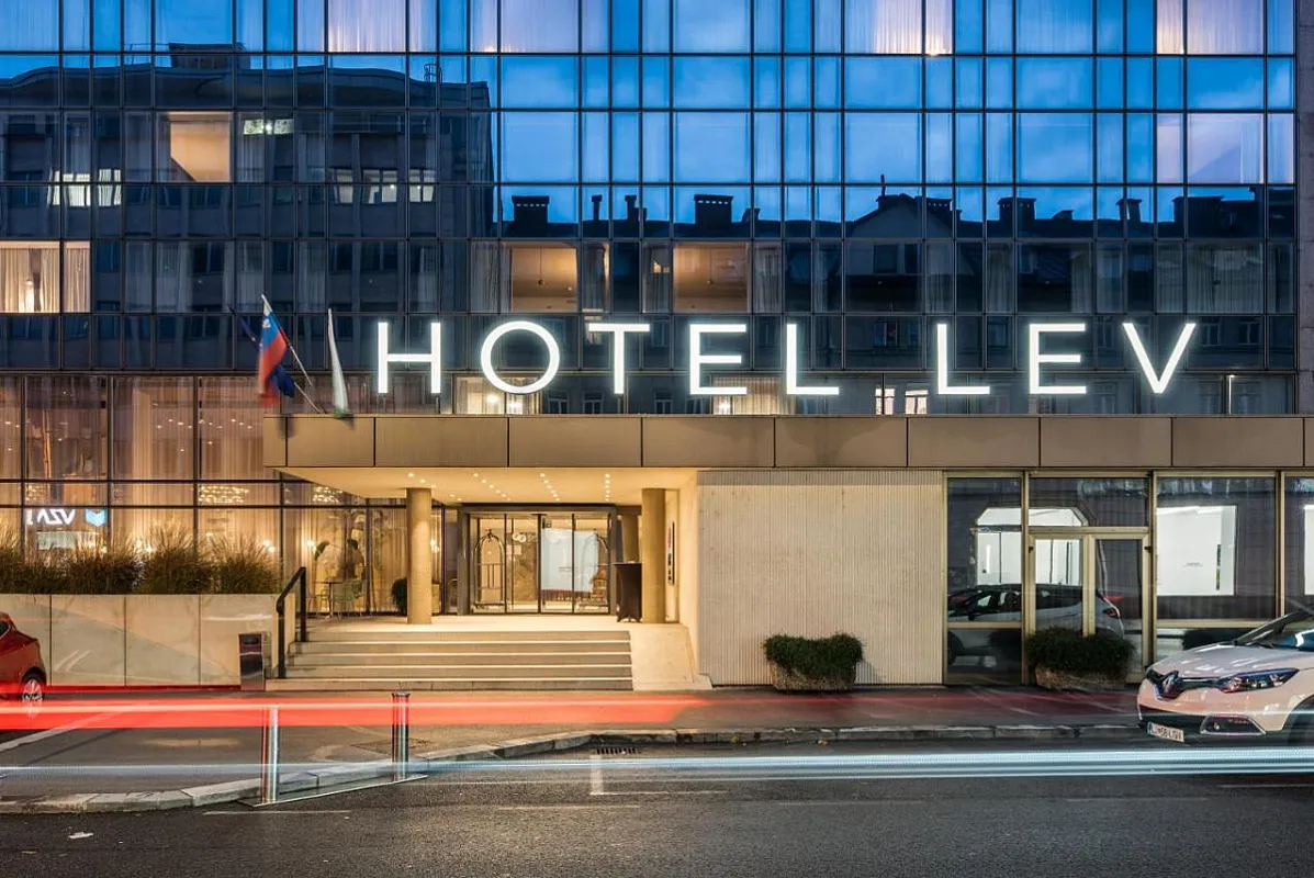 Hotel Lev