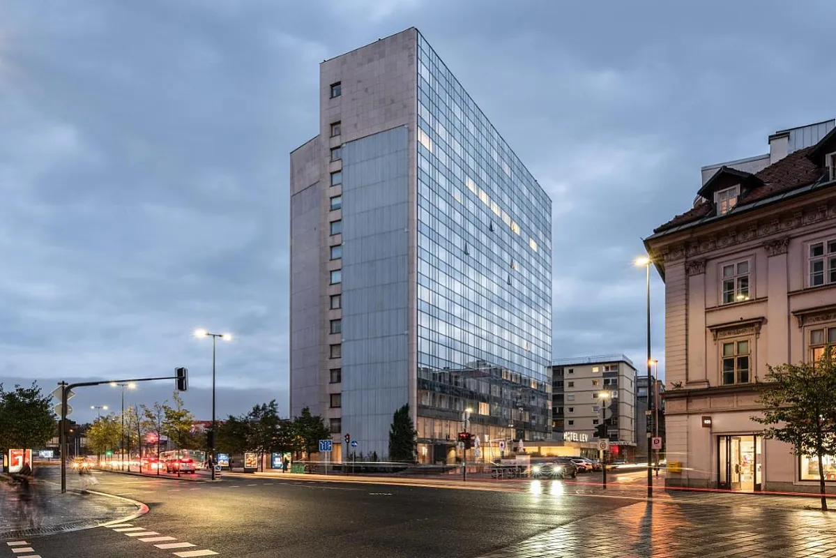 Hotel Lev