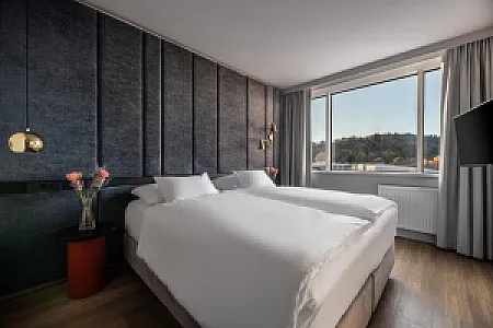 Hotel Lev