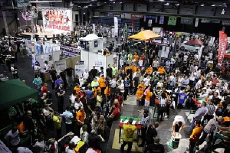 Mom Sport és Rendezvényközpont
