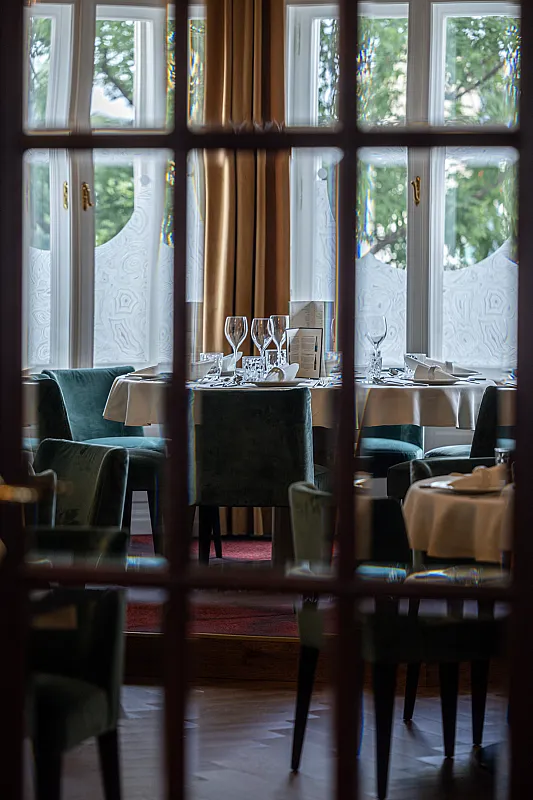 Hősök Bistro