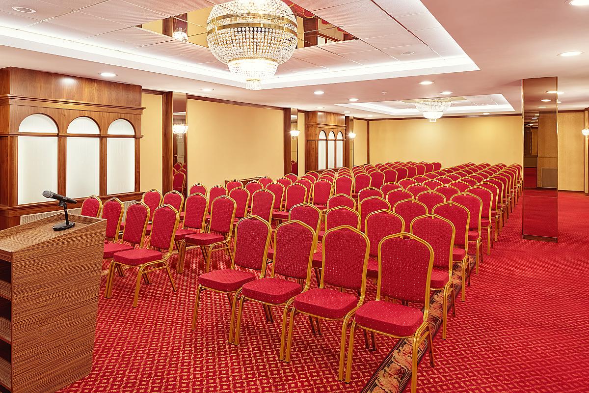 NOCTURNO HALL