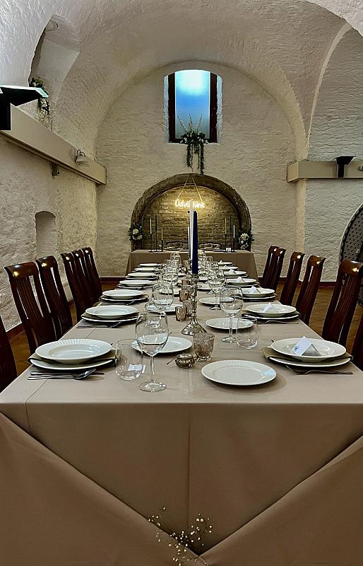 Teleki-Wattay Kastélyszálló Pomáz Lovagterem