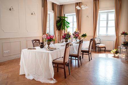 Teleki-Wattay Kastélyszálló Pomáz Ebédlő terem
