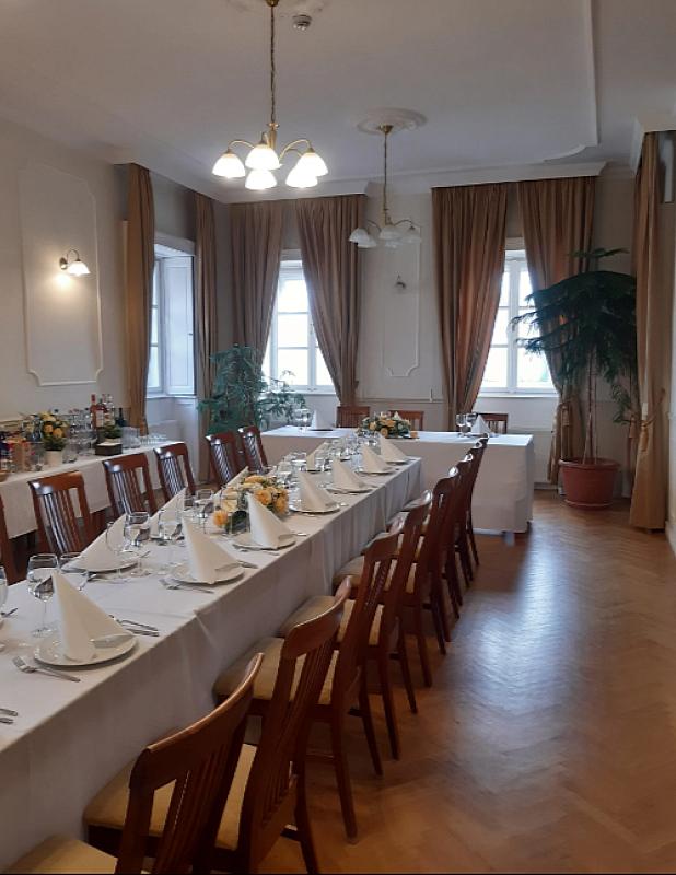 Teleki-Wattay Kastélyszálló Pomáz Ebédlő terem