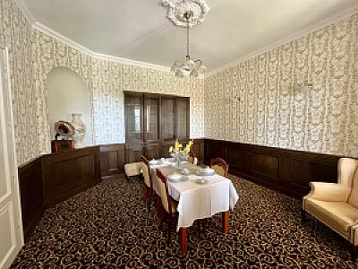 Teleki-Wattay Kastélyszálló Pomáz Zolnay terem