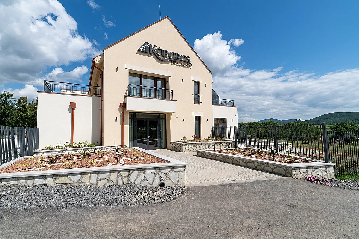 Hotel Kőporos Hercegkút